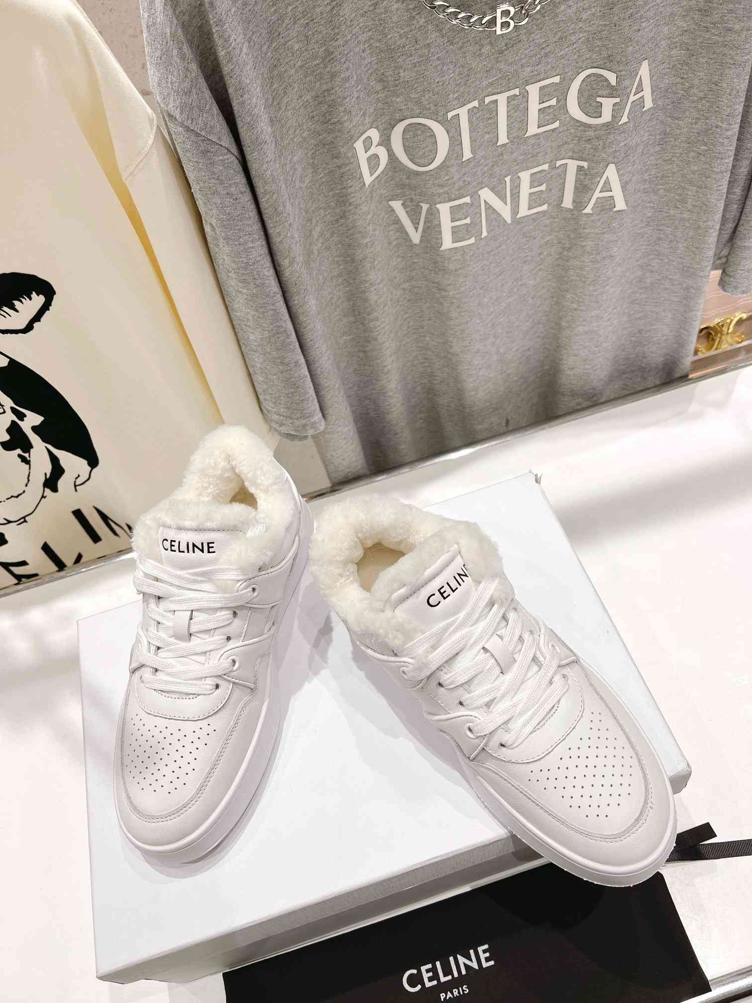 Ce1i*e Trainer Low Lace-Up Sneaker With Fur White For Women