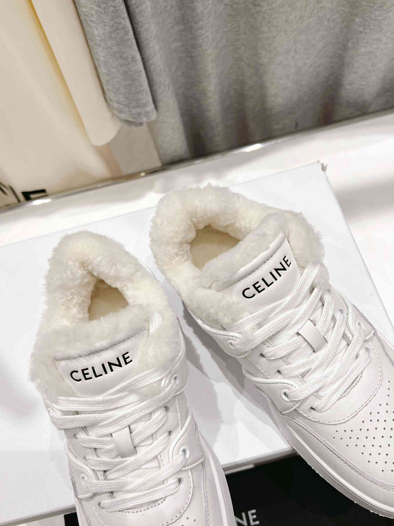Ce1i*e Trainer Low Lace-Up Sneaker With Fur White For Women
