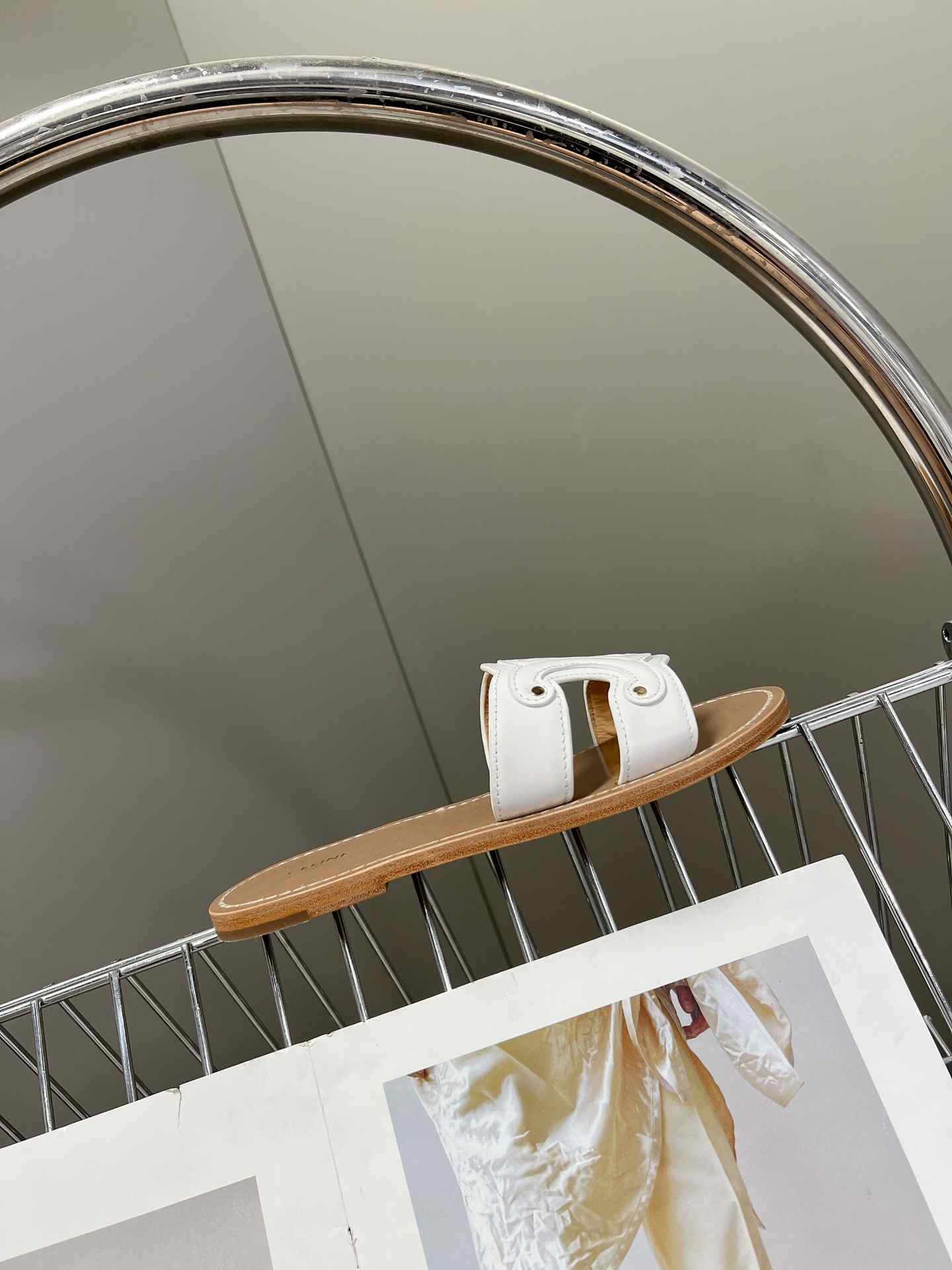 Ce1i*e Triomphe Mule White For Women