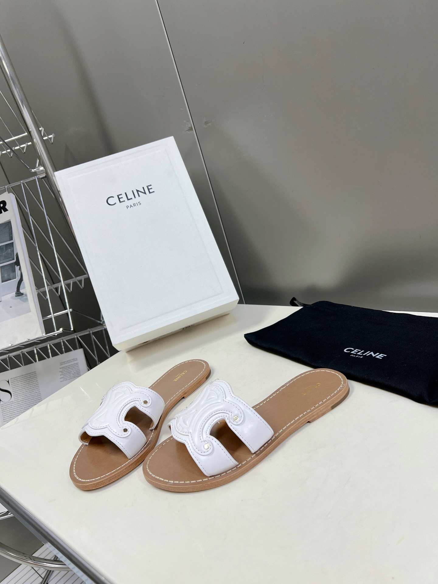 Ce1i*e Triomphe Mule White For Women