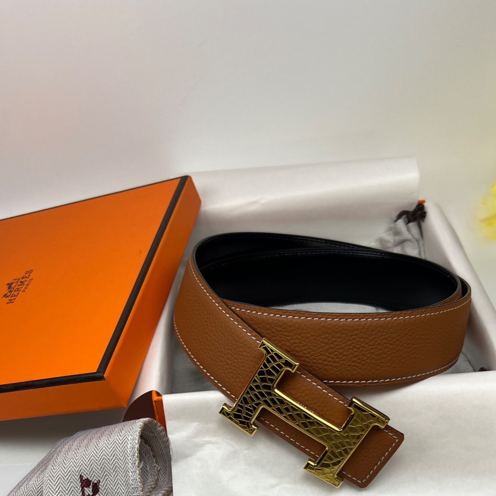 H**me5 Constance Martelee Belt Buckle Reversible Brown For Women, Women Belt