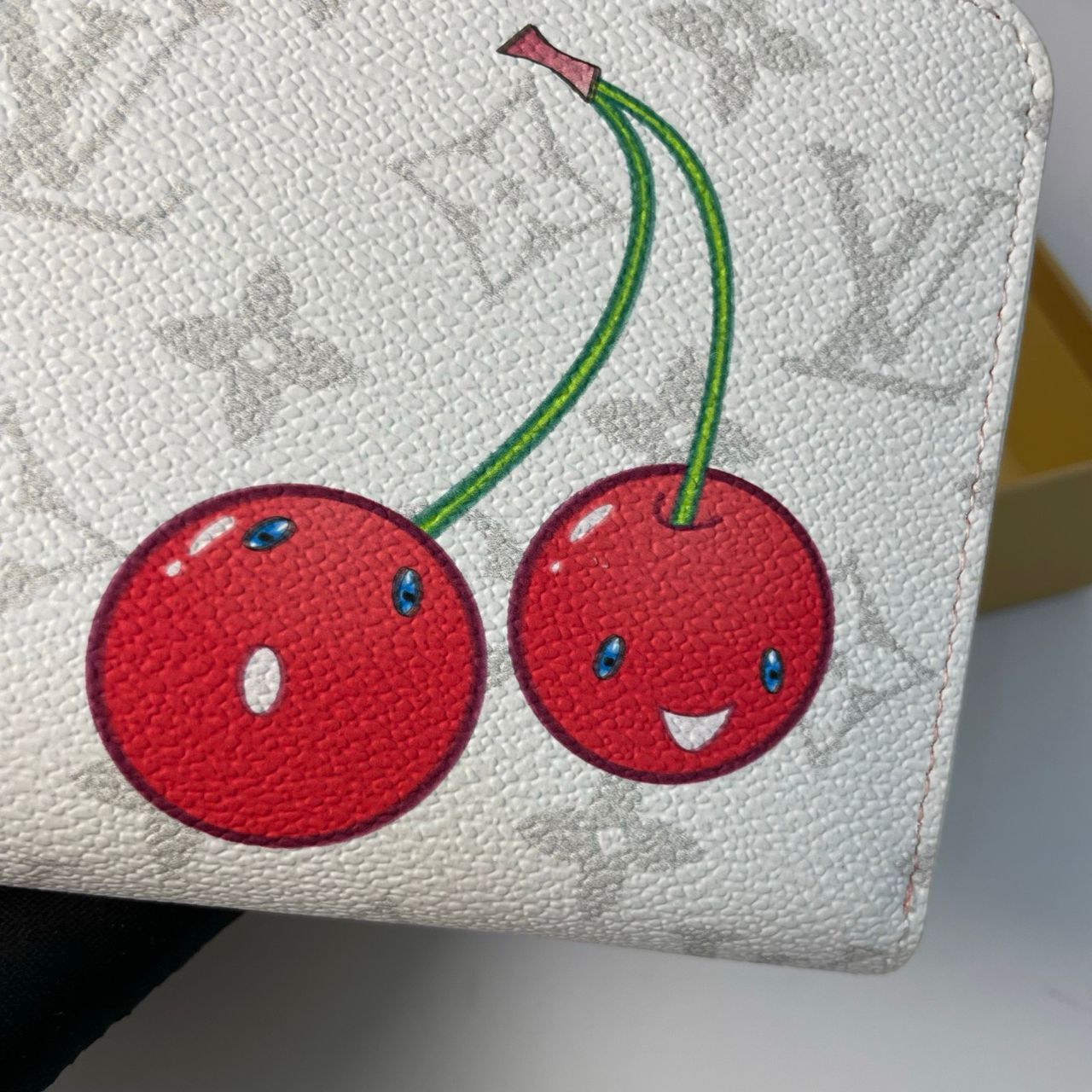 L0vis Vvtt0n LV x TM Zippy Wallet White For Women 7.7in/19.5cm M14240