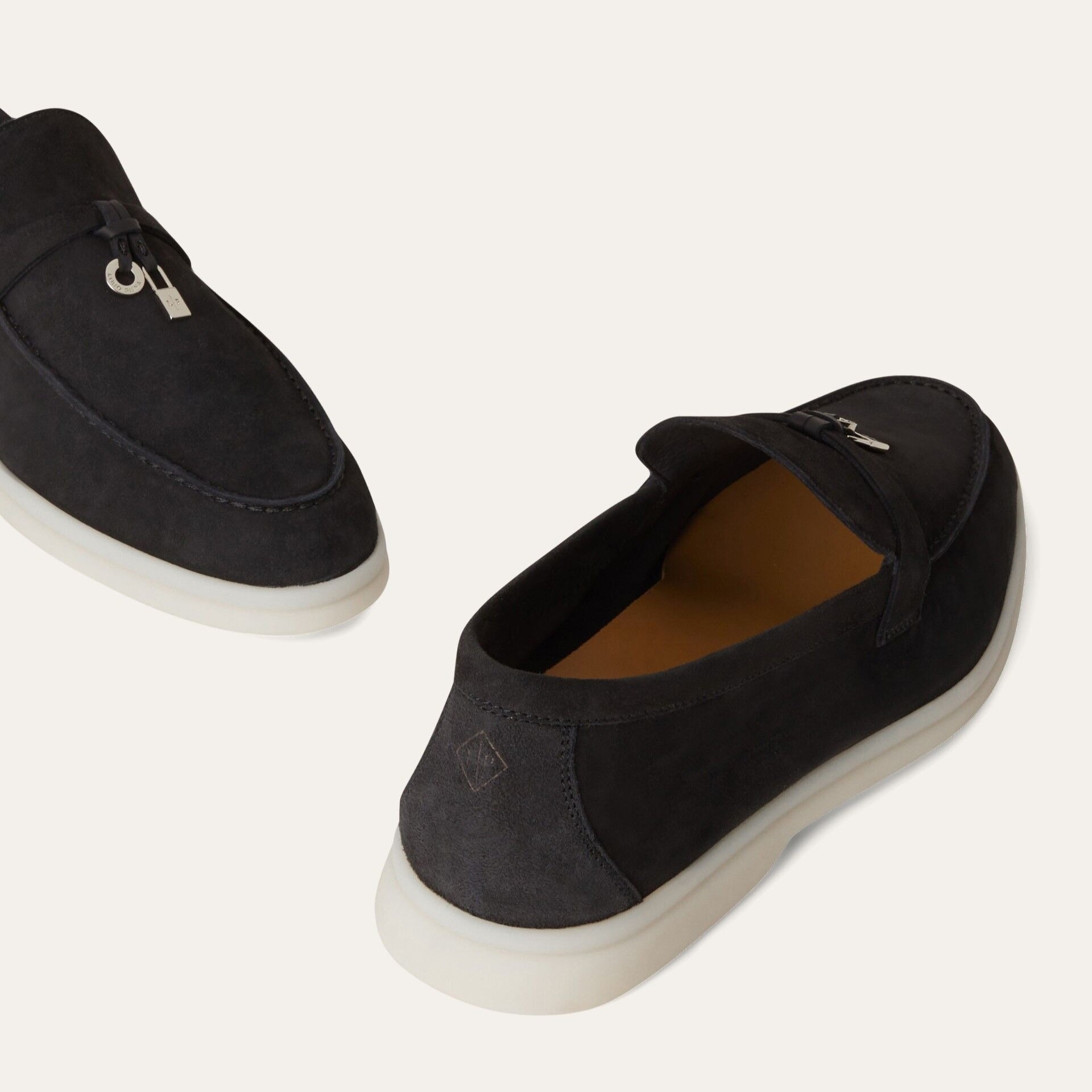 L0r0 P1ana Summer Charms Walk Loafers Caviar For Women – FAE5444 MB97