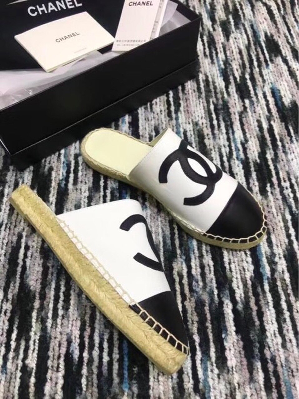 Ch**el Mule Espadrille Slides White/Black For Women, Women’s Shoes
