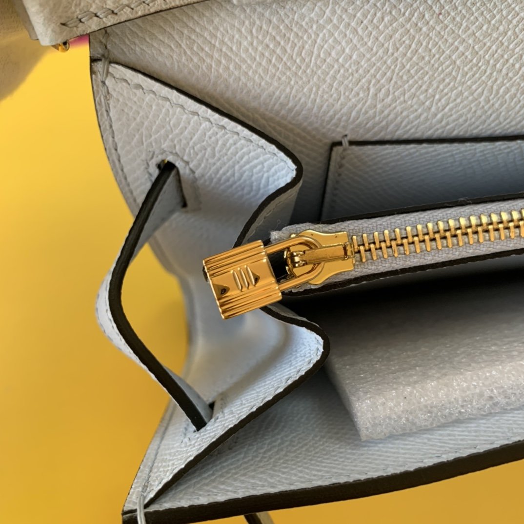 H**me5 Kelly Wallet To Go Woc Epsom White For Women, Women’s Wallet 8.3in/21cm