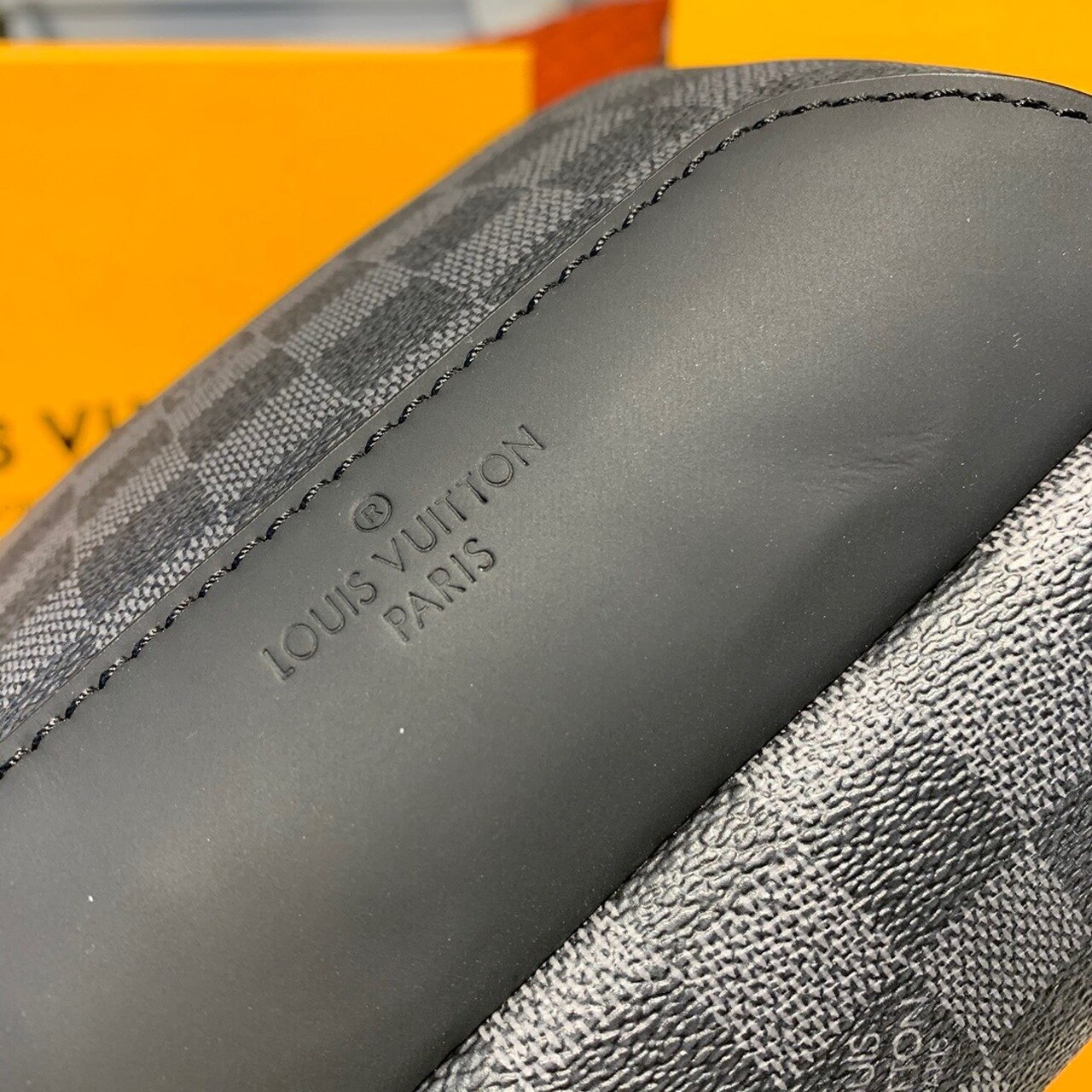 L0vis Vvtt0n Avenue Sling Bag Damier Graphite Canvas For Men, Men’s Bags, Shoulder And Crossbody Bags 12.2in/31cm LV N41719