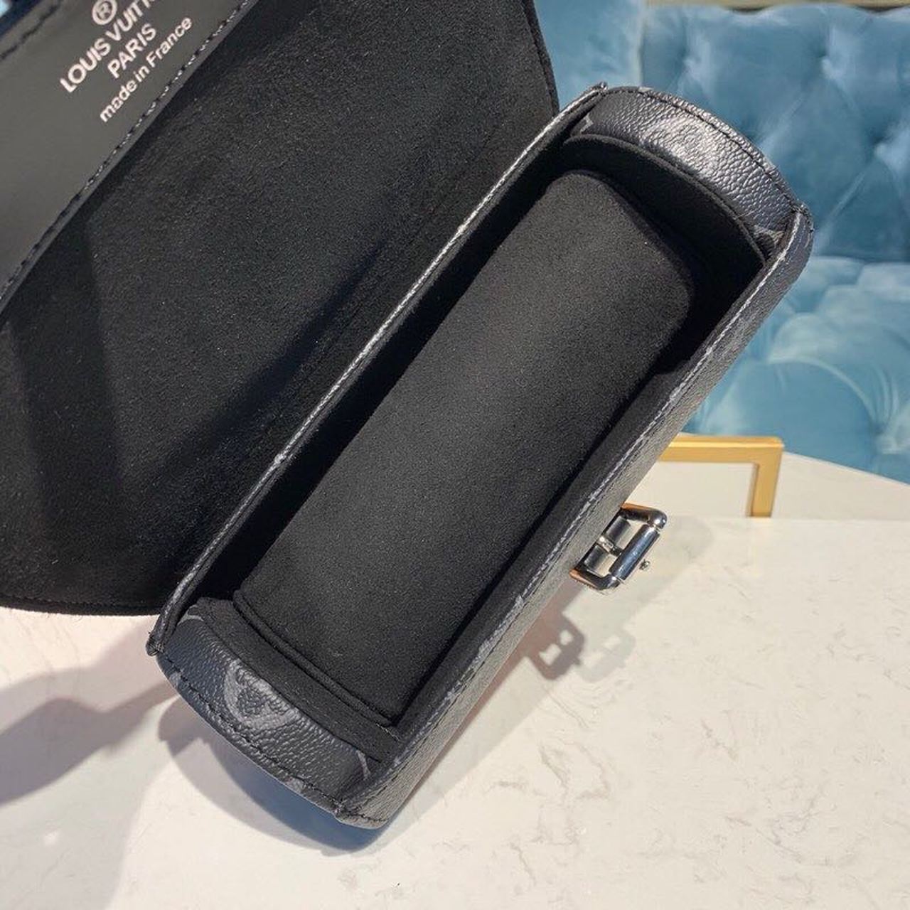 L0vis Vvtt0n 3 Watch Case Monogram Eclipse Canvas For Men, Men’s Bags, Luggage 7.9in/20cm LV M43385