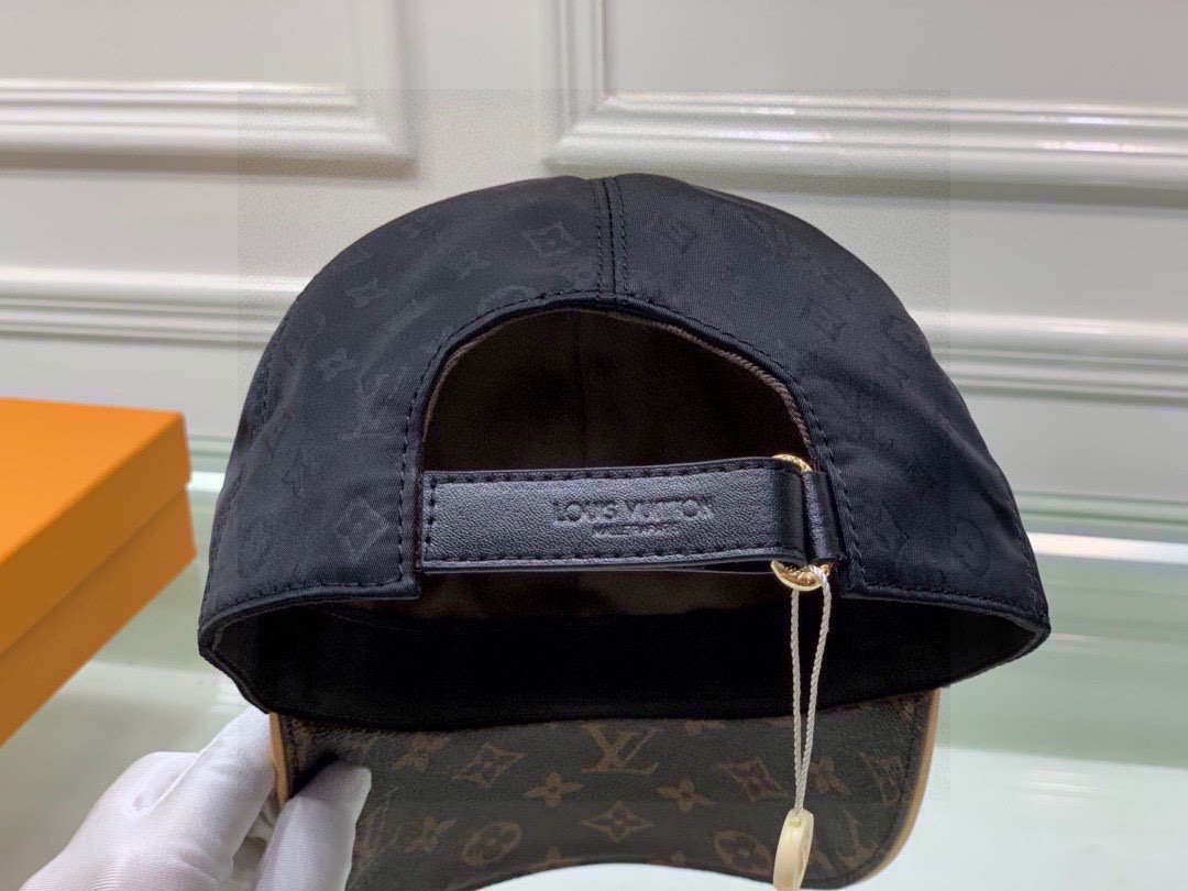 L0vis Vvtt0n LV Get Ready Cap Monogram Black LV Cap