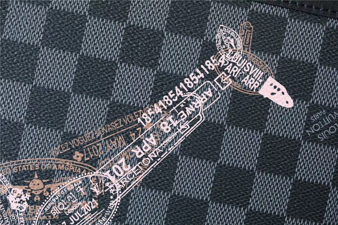 L0vis Vvtt0n Pochette Voyage MM Damier Graphite Stamps Canvas For Men, Men’s Wallet 10.6in/27cm LV N64605