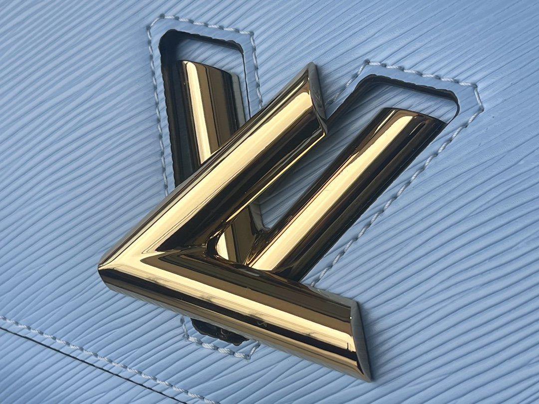 L0vis Vvtt0n Twist MM Monogram Flower Bleu Nuage Blue For Women, Women’s Handbags, Shoulder And Crossbody Bags 9.1in/23cm LV M59627