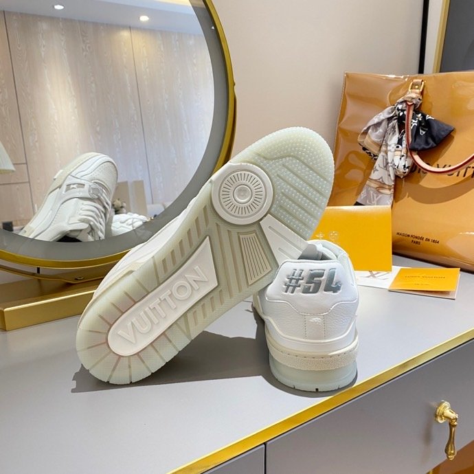L0vis Vvtt0n Trainer Sneaker Rubber Grain White Virgil Abloh For Men LV 1A8WAX