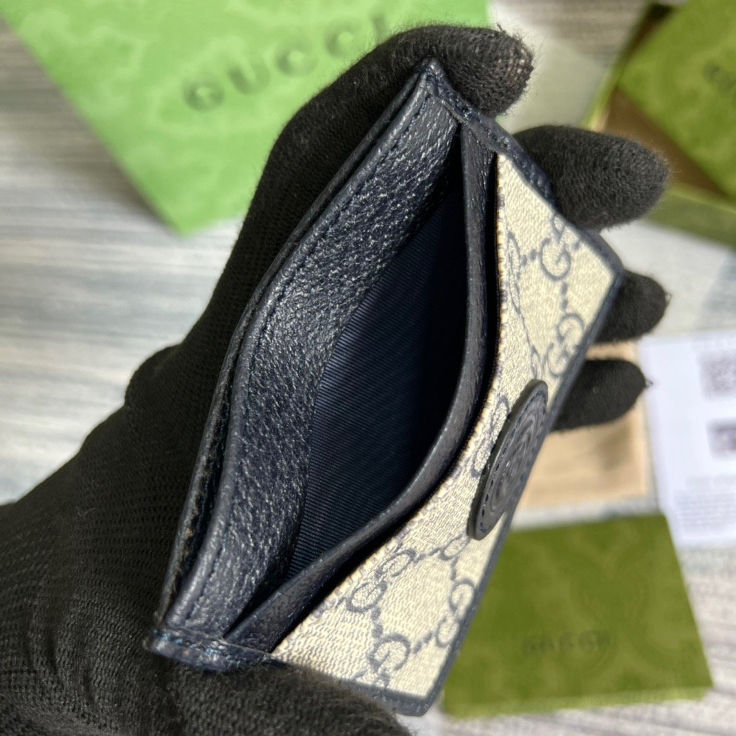 Gvc*1 Card GG Case with Interlocking G Light Grey For Men 4in/10cm GG 673002 K9GSN 4075