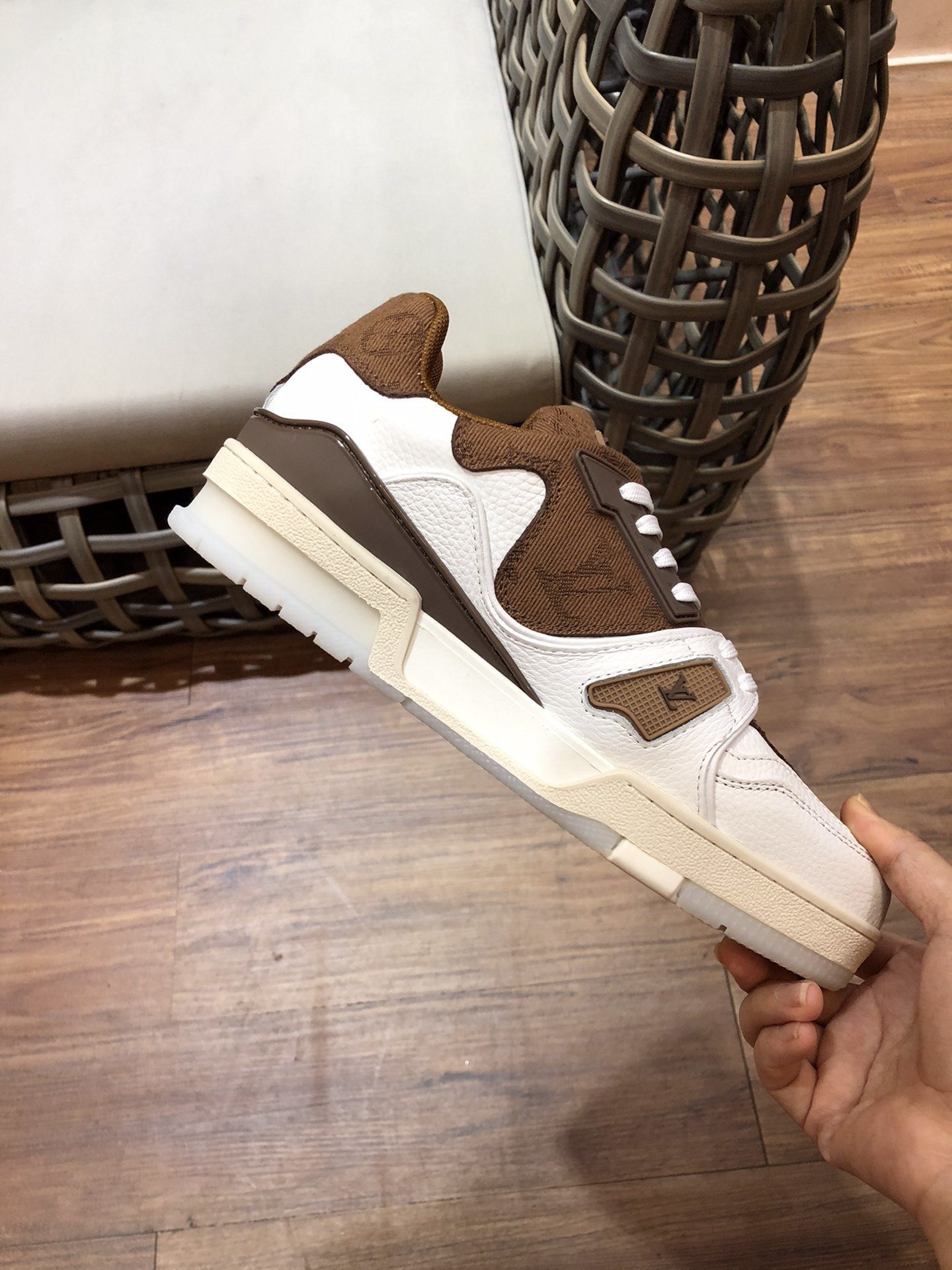 L0vis Vvtt0n Trainer Sneaker Rubber Monogram White/Brown Virgil Abloh For Men LV