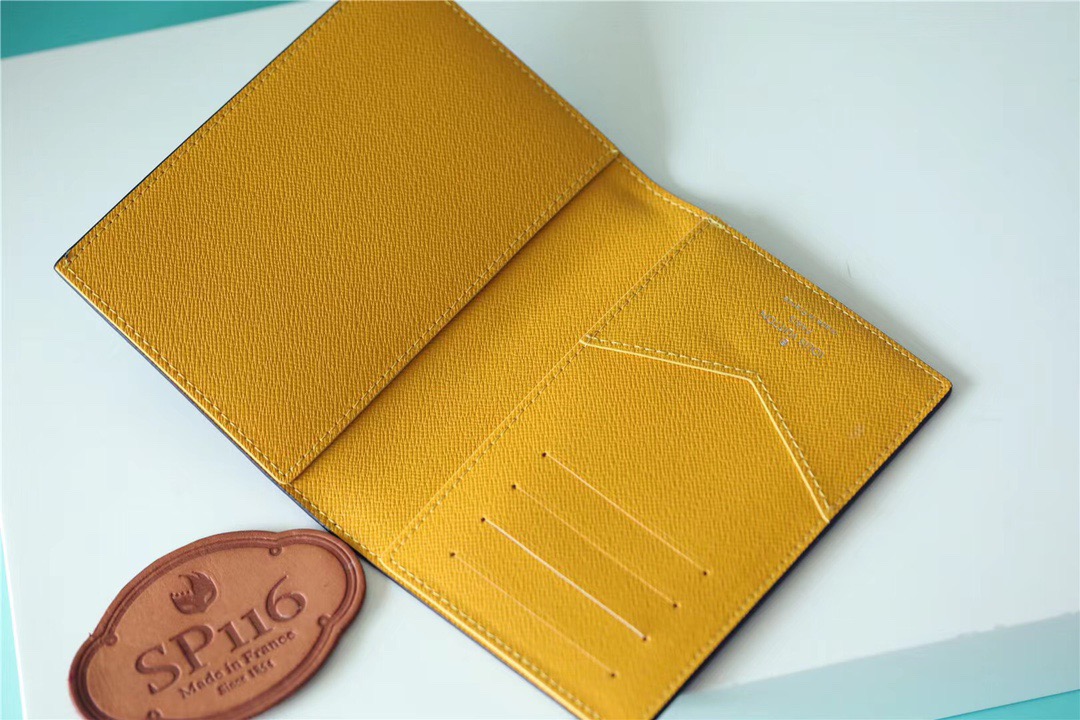 L0vis Vvtt0n Passport Cover Damier Graphite Canvas For Men, Men’s Wallet 5.5in/14cm LV N64604