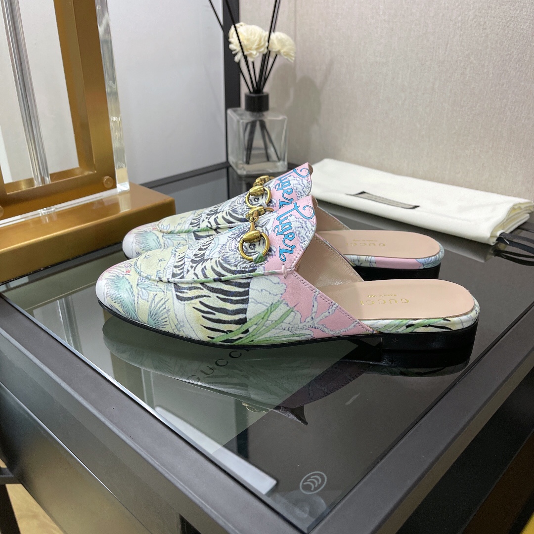 Gvc*1 Women’s GG Princetown Slipper With Tiger White For Women GG