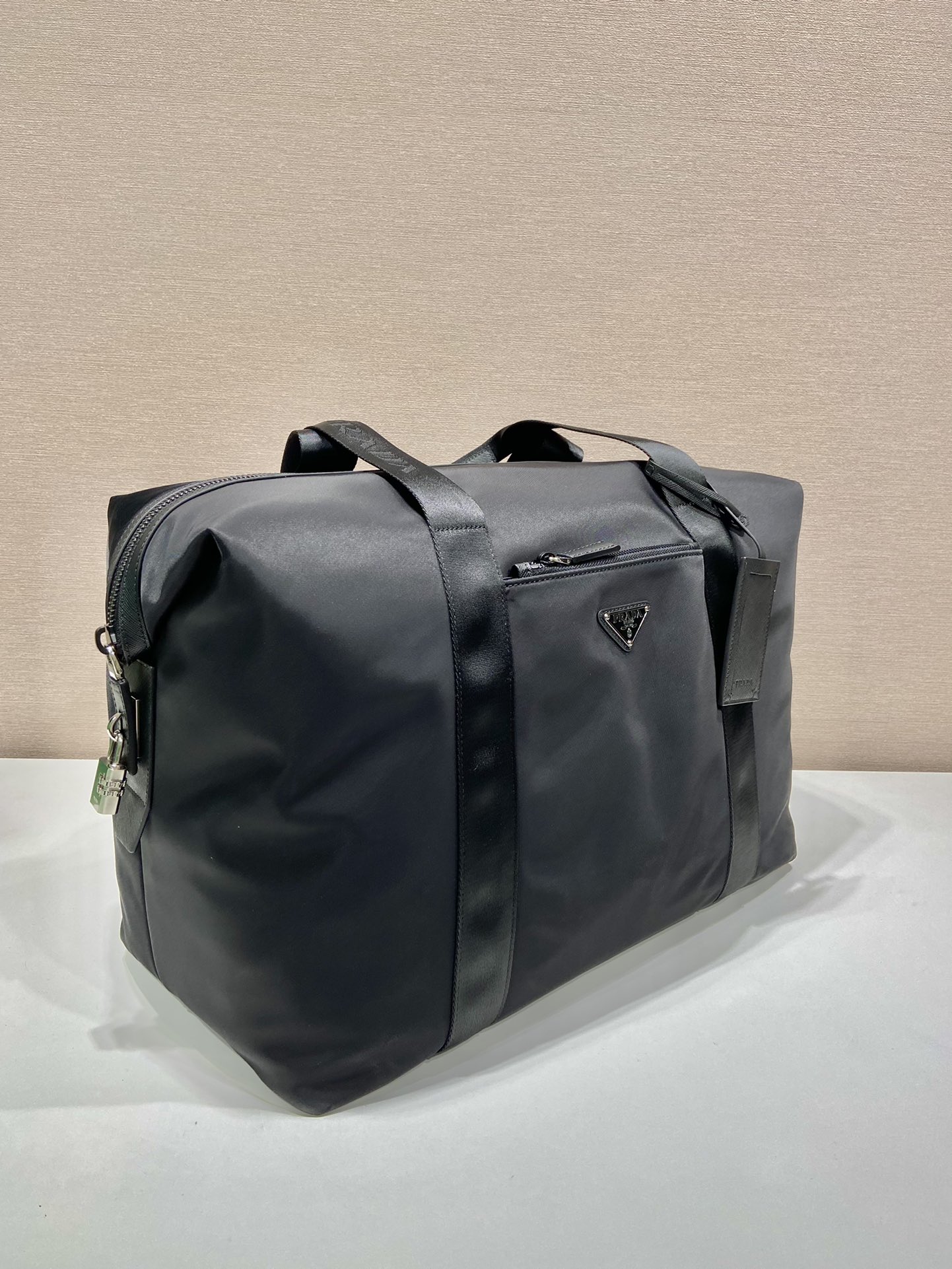 Pra*a Re-Nylon And Saffiano Duffle Bag Black 17.5in/45cm 2VC796_2DMH_F0002_V_OOO