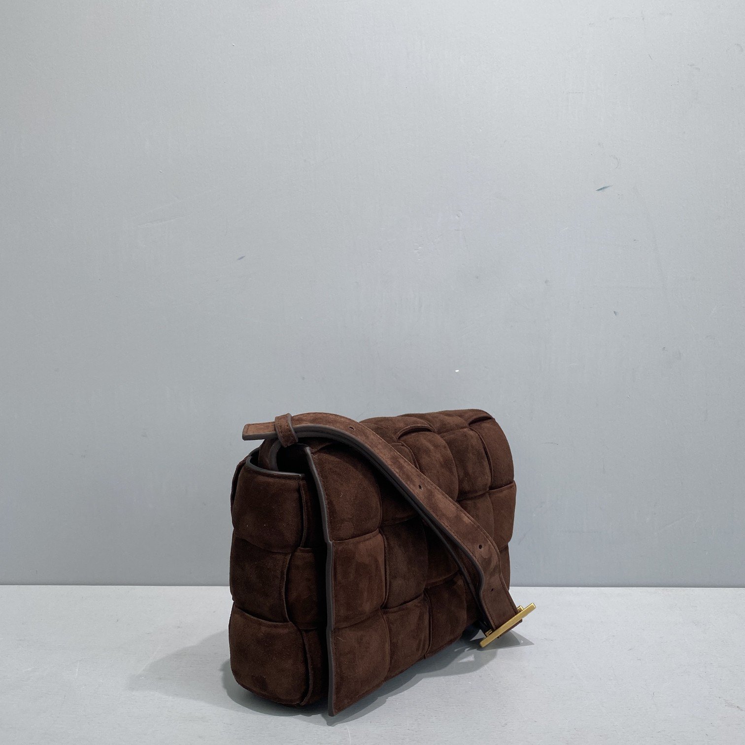 B0tt*ga Ven*ta Padded Cassette Caramel, For Women, Women’s Bags 10.2in/26cm 591970VCP619850