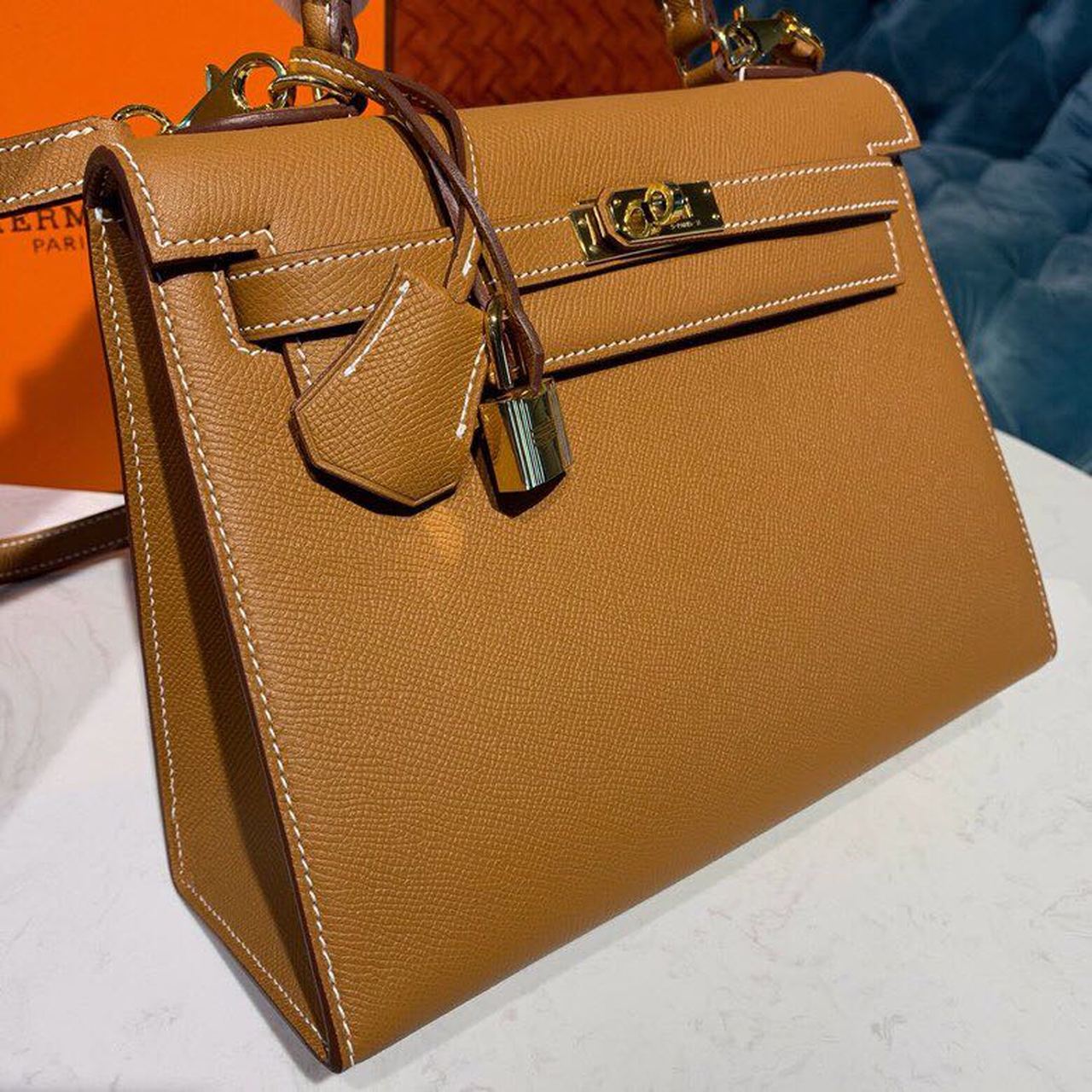 H**me5 Kelly Gold For Women Gold Toned Hardware 10in/25cm