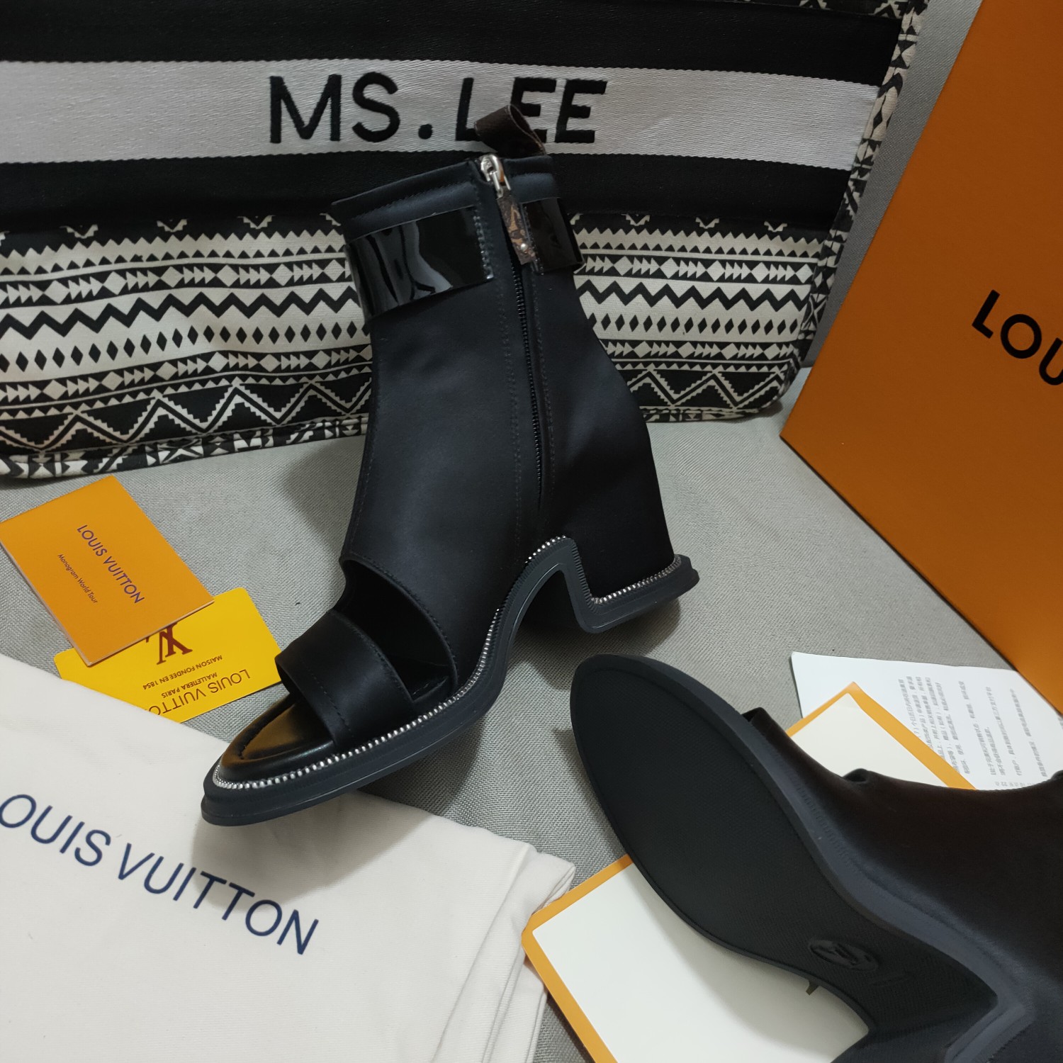 L0vis Vvtt0n Women’s Moonlight Ankle Boots Black For Women LV 1AA0H5