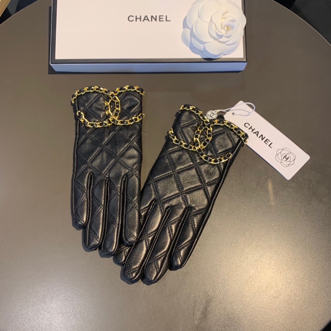 Ch**el Gloves In Black