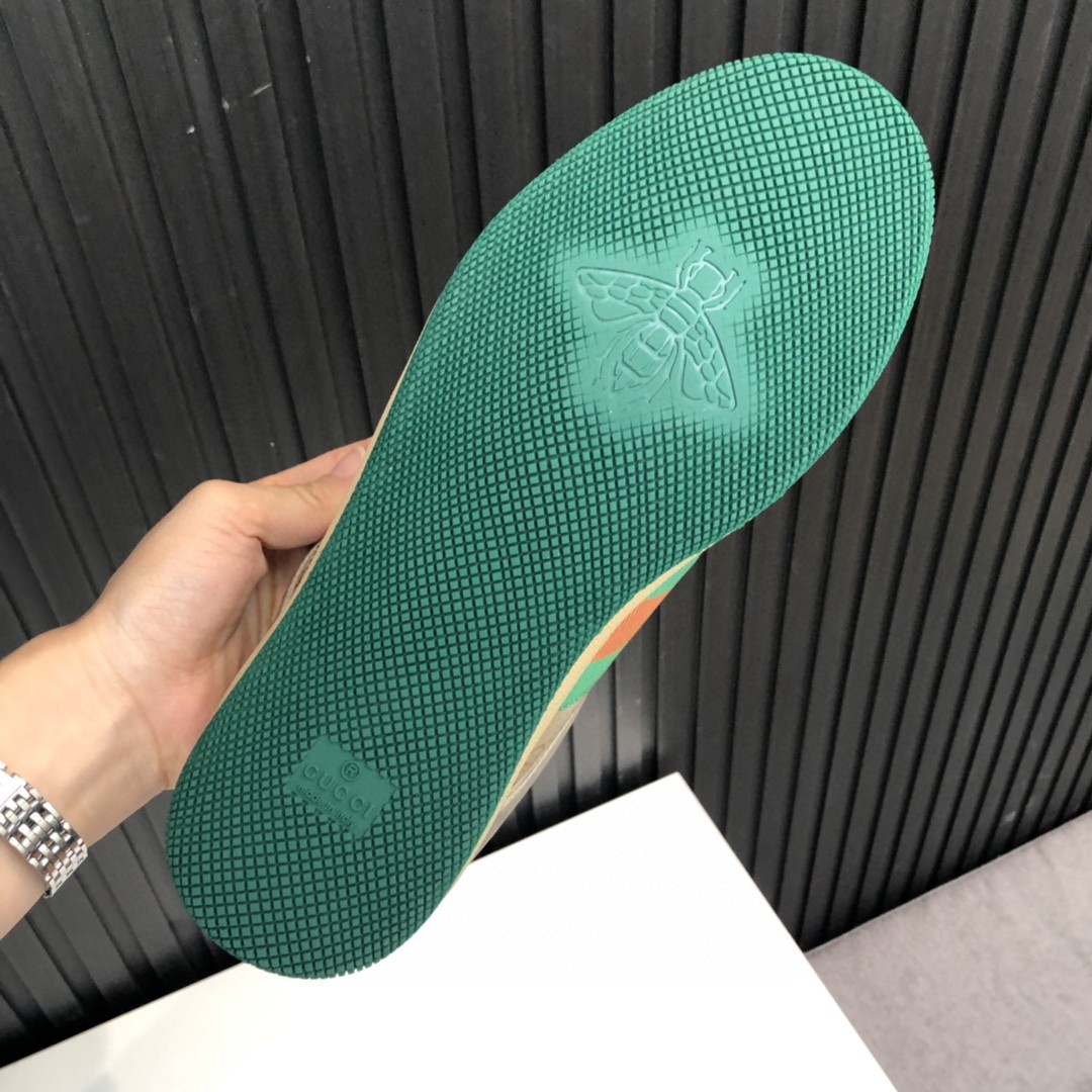 Gvc*1 Women’s GG Screener Distressed Green Orange For Women 570443 9Y920 9666