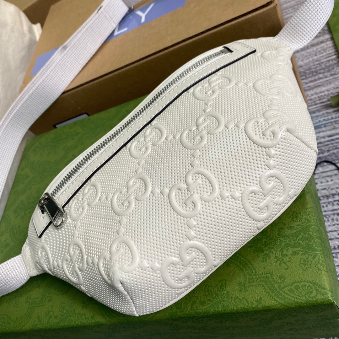 Gvc*1 GG Embossed Belt Bag White GG Embossed For Men 9.1in/23cm GG 658582 1W3CN 9022