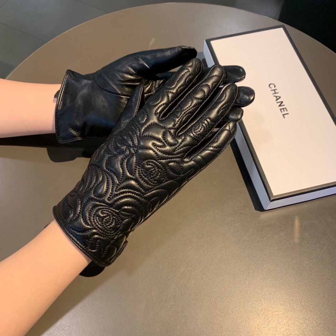 Ch**el Gloves In Black