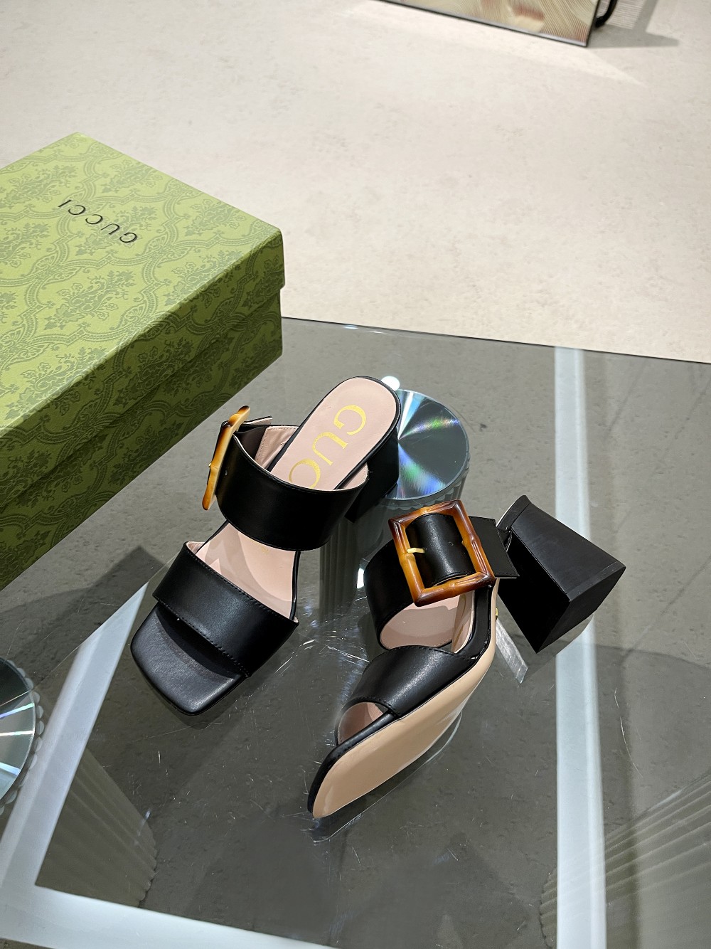 Gvc*1 Women’s Sandal With Bamboo Buckle Black For Women GG