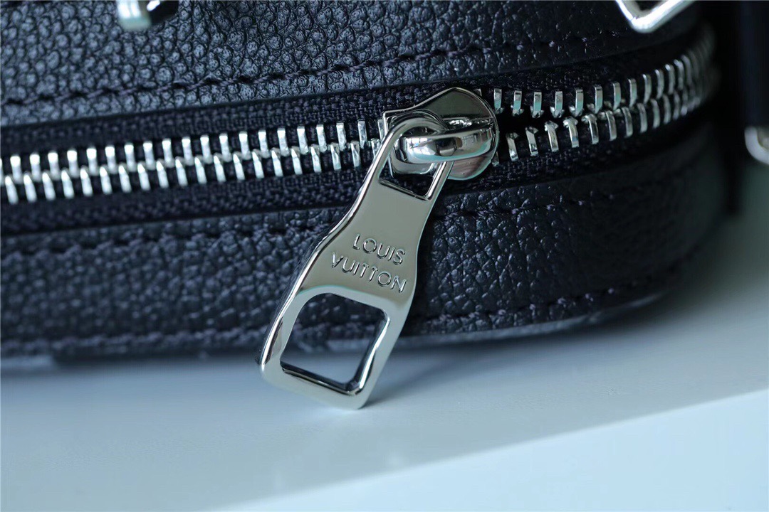 L0vis Vvtt0n Trio Messenger Damier Graphite For Men, Men’s Bags, Shoulder And Crossbody Bags 9.5in/25cm LV N80401