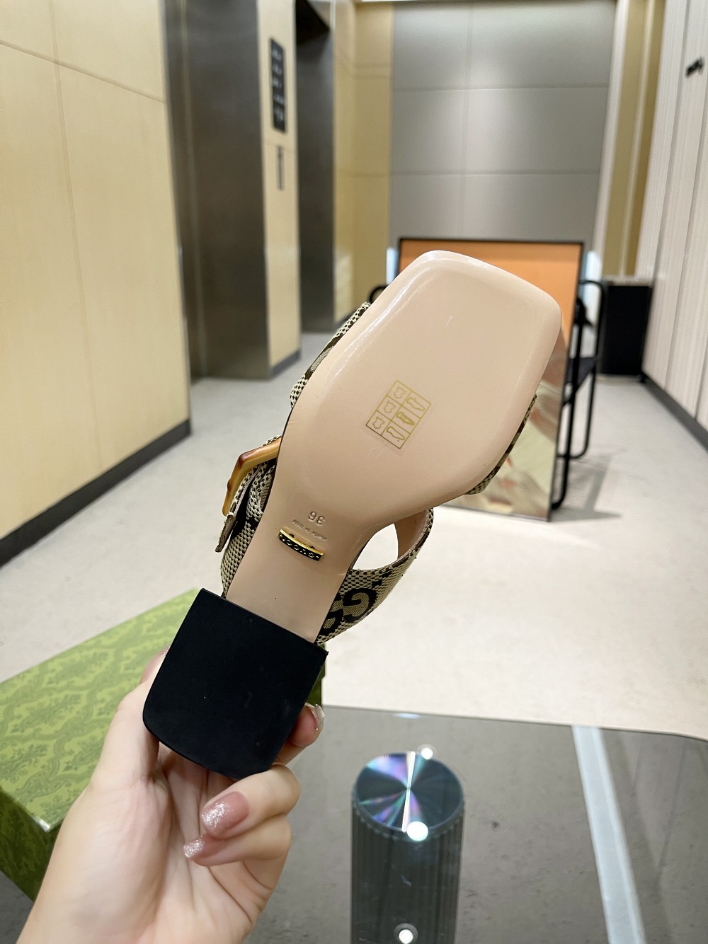 Gvc*1 Women’s Sandal With Bamboo Buckle Beige For Women GG‎