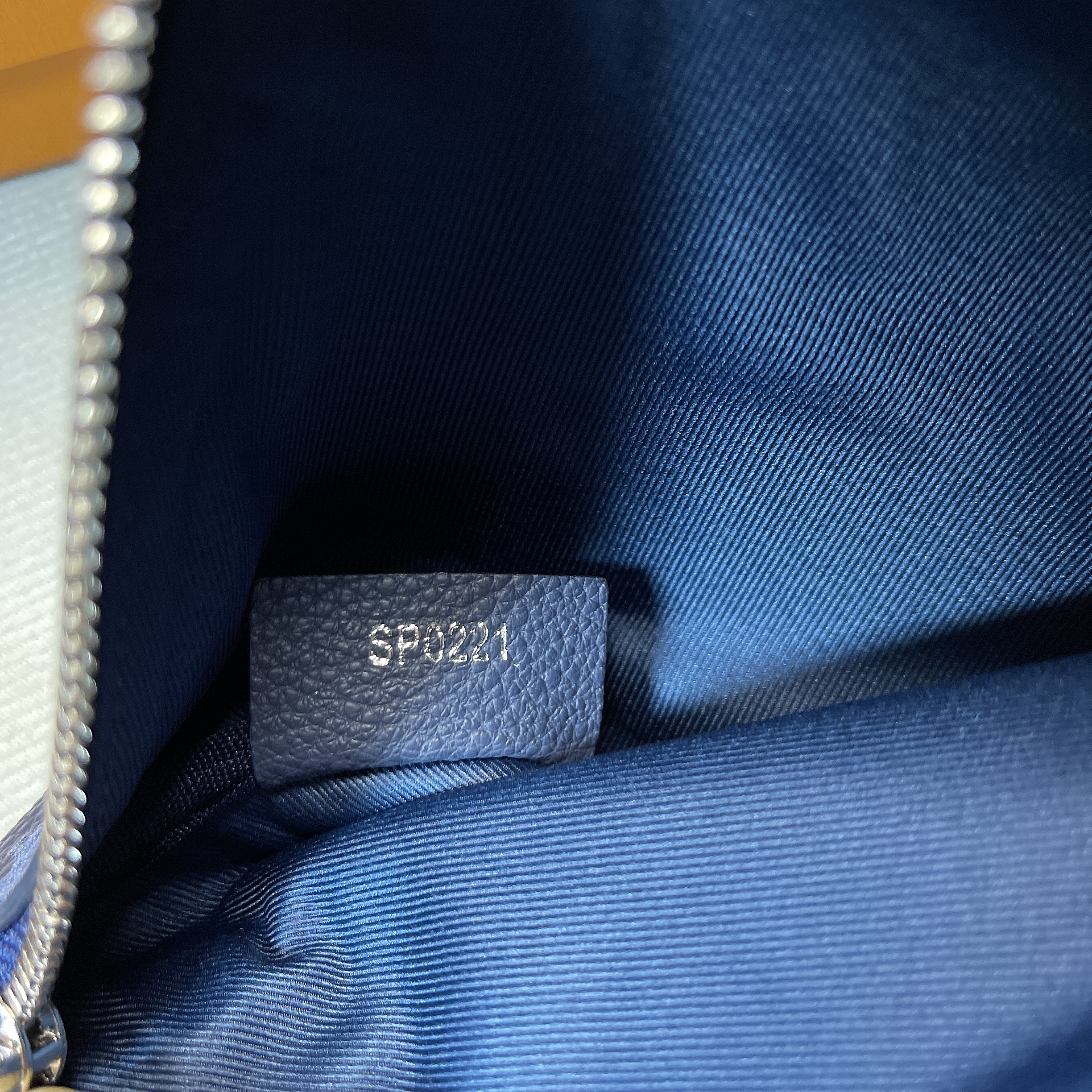 L0vis Vvtt0n Trio Messenger Ink Watercolor Blue For Men, Men’s Bags, Shoulder And Crossbody Bags 9.5in/25cm LV M57840