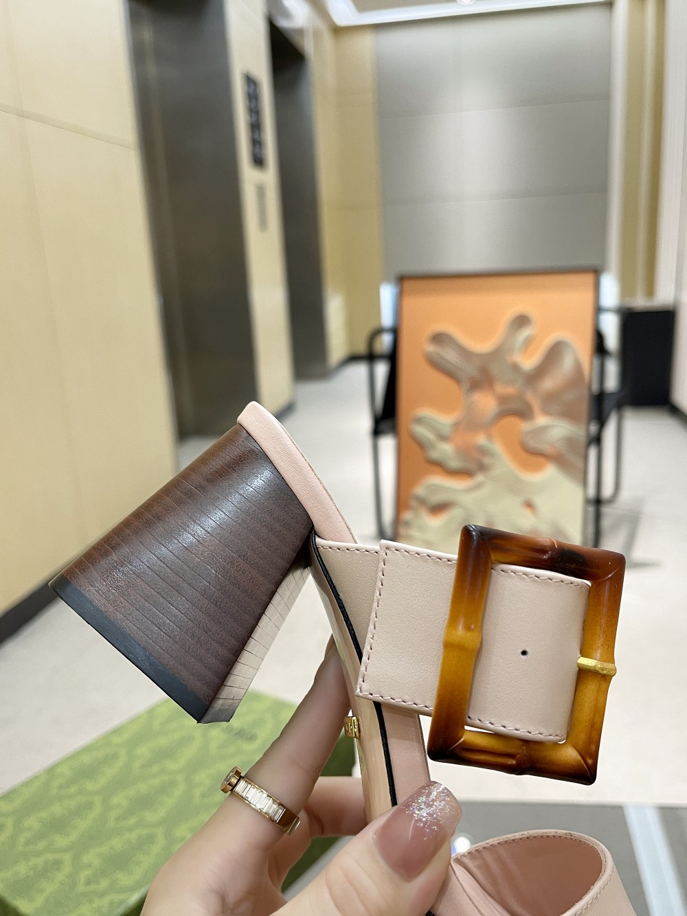 Gvc*1 Women’s Sandal With Bamboo Buckle Light Pink For Women GG‎ 674821 C9D00 6705