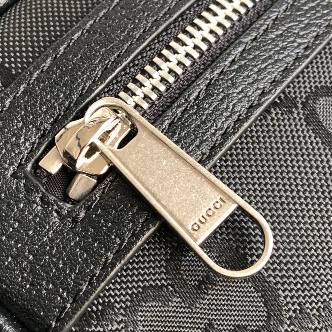 Gvc*1 Gvc*1 Off The Grid Belt Bag Black GG ECONYL® For Men  9.5in/24cm GG 631341 H9HBN 1000