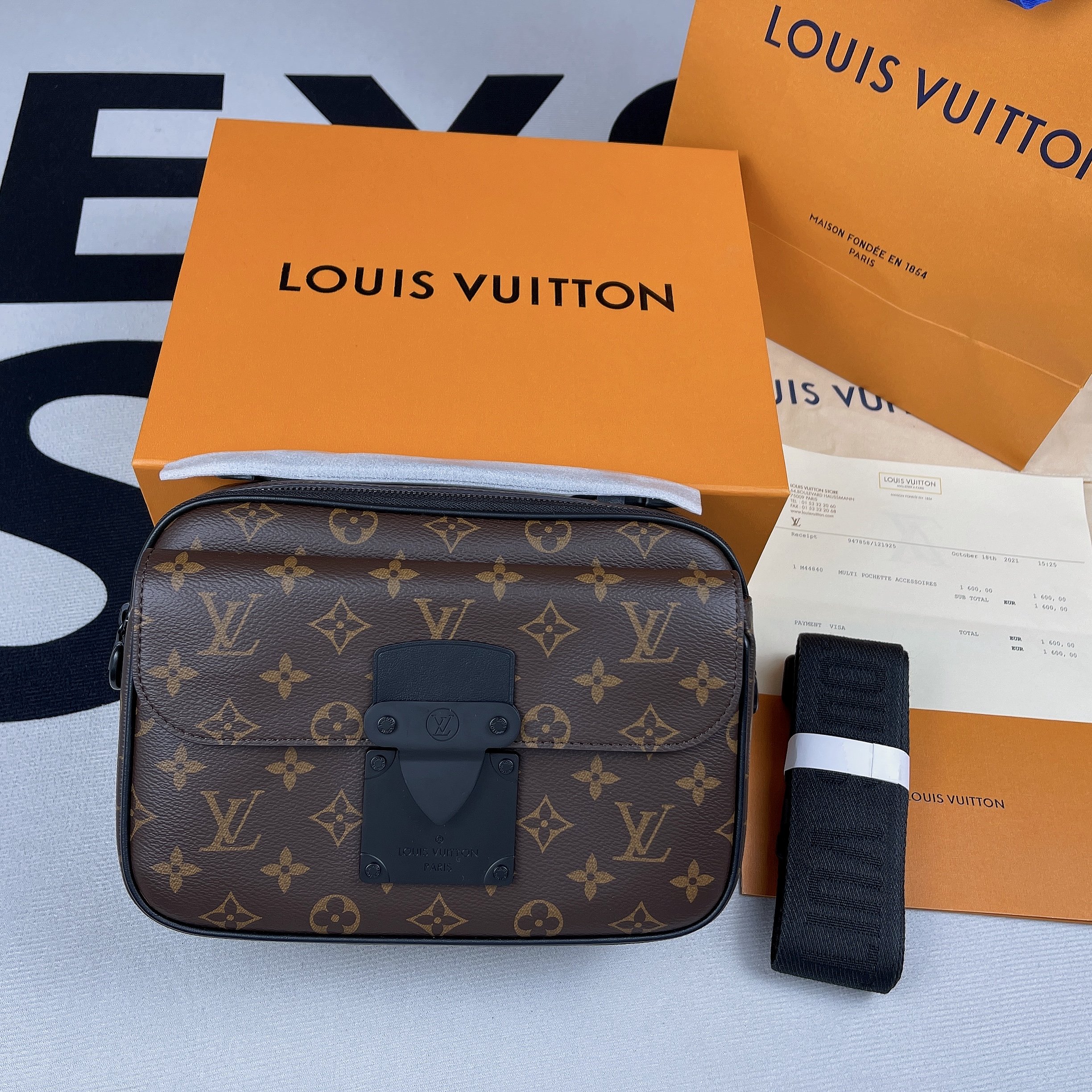 L0vis Vvtt0n S-Lock Messenger Monogram Macassar For Men, Men’s Bags, Shoulder And Crossbody Bags 8.7in/22cm LV M45806