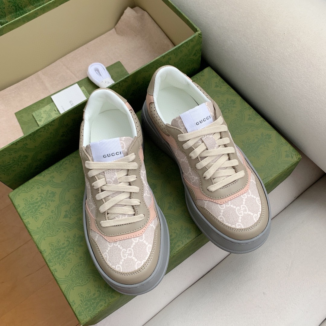 Gvc*1 Men’s GG Sneaker White And Beige Svp*me For Men ‎700775 UPG90 9595