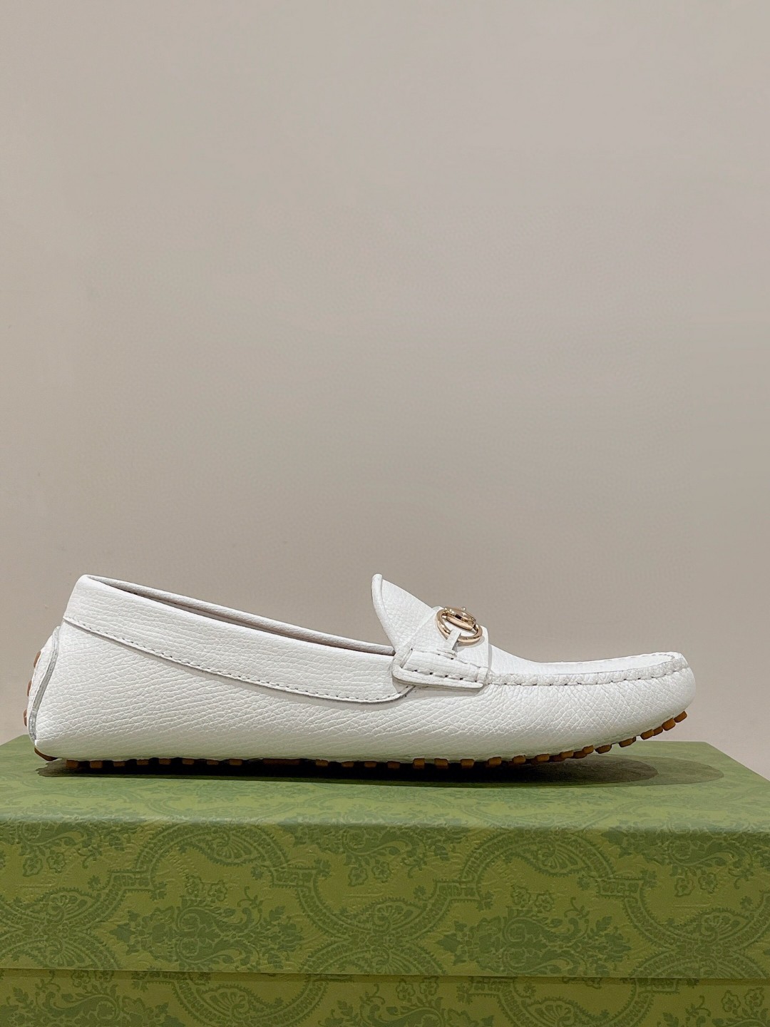 Gvc*1 Men’s Horsebit Driver White For Men 674254 UDU00 9022