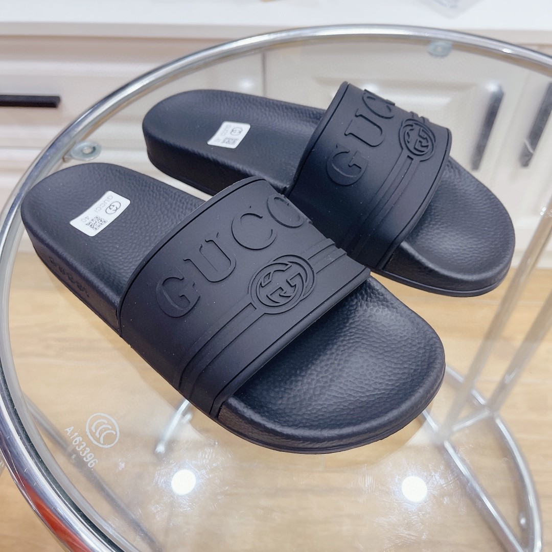 Gvc*1 Men’s Logo Rubber Slide Black For Men 522887 JCZ00 1031