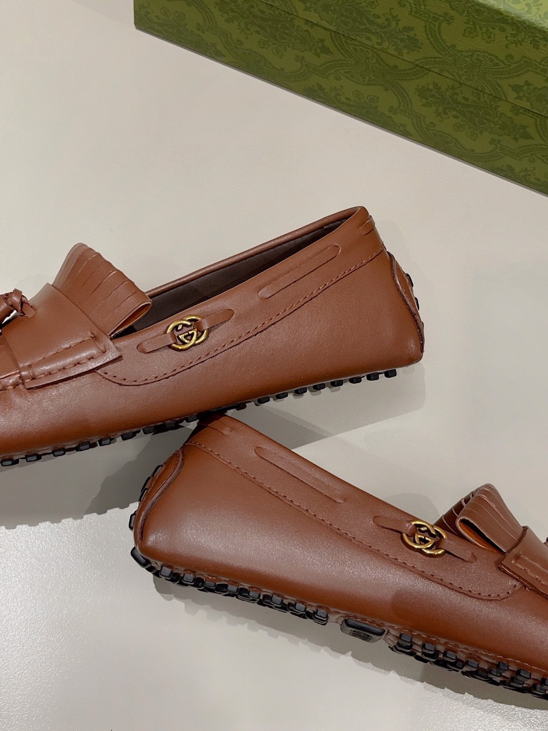 Gvc*1 Men’s Loafer With Driver Interlocking G Brown For Men 624699