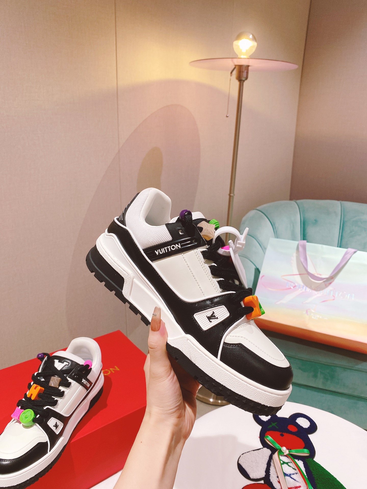 L0vis Vvtt0n Women’s LV Trainer Sneaker Black For Women LV