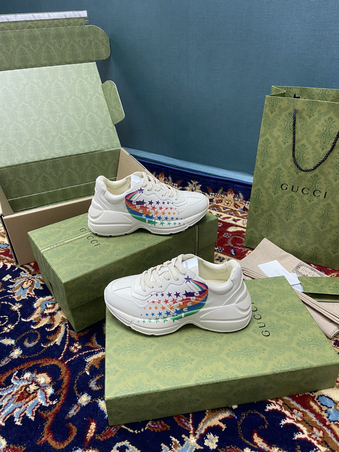 Gvc*1 Women’s Rhyton Sneakers With Gvc*1 Stars White Ivory For Women ‎684899