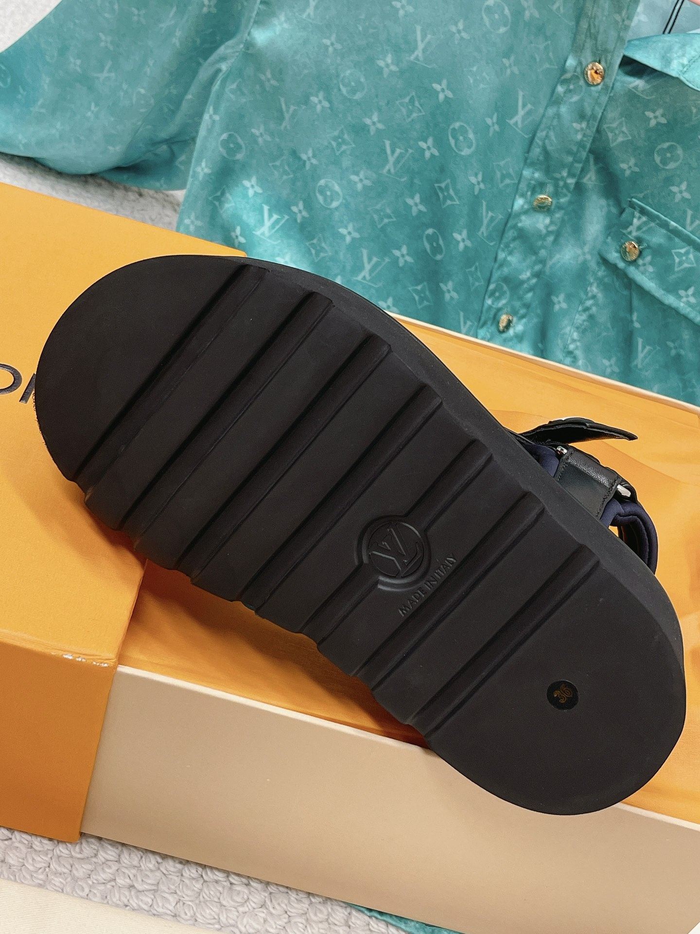 L0vis Vvtt0n Women’s Pool Pillow Flatform Comfort Sandal Black For Women LV 1AABR3