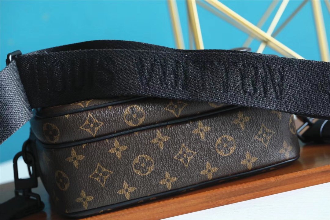 L0vis Vvtt0n S-Lock Messenger Monogram Macassar For Men, Men’s Bags, Shoulder And Crossbody Bags 8.7in/22cm LV M45806