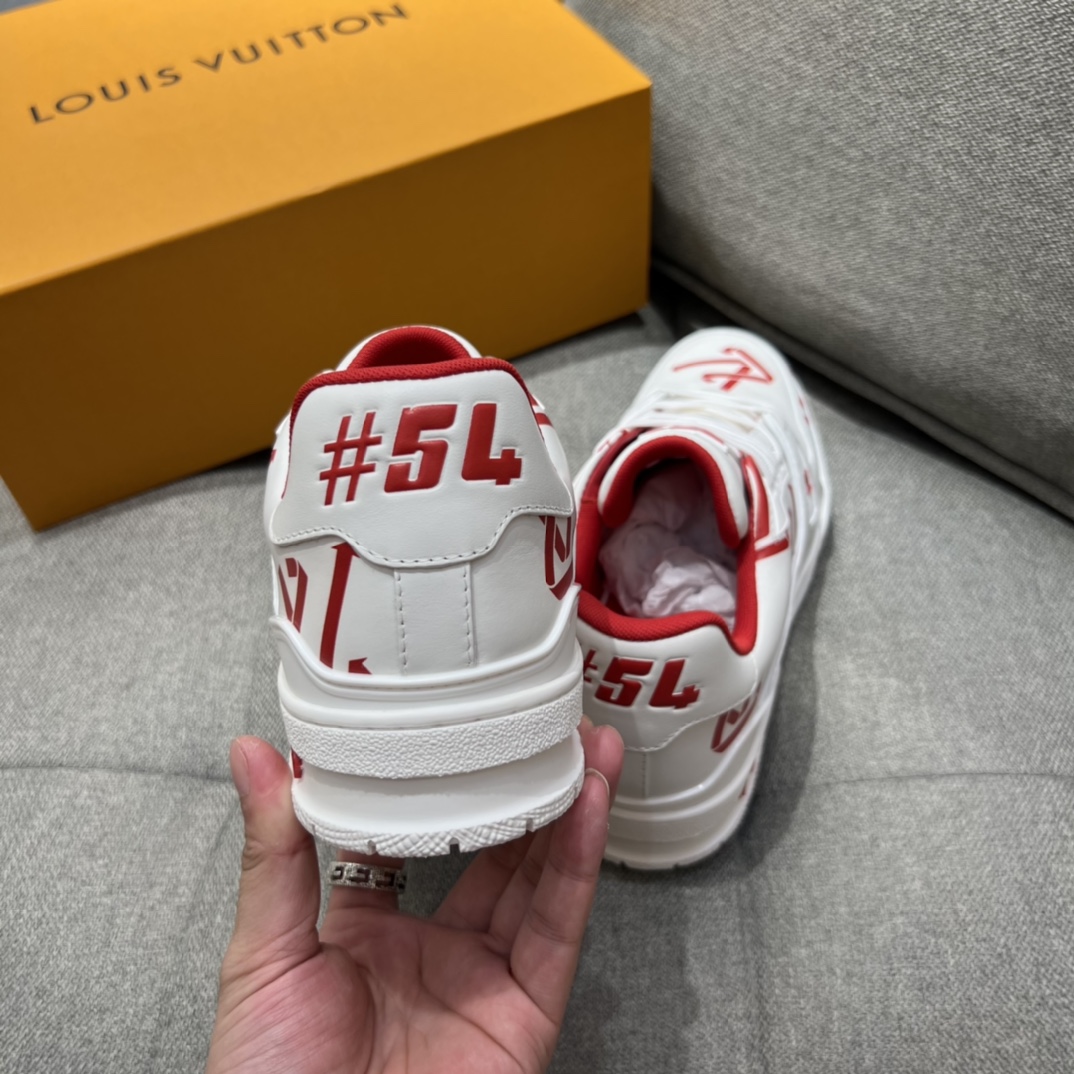 L0vis Vvtt0n LV Trainer Sneaker Red For Men LV 1AAGYR