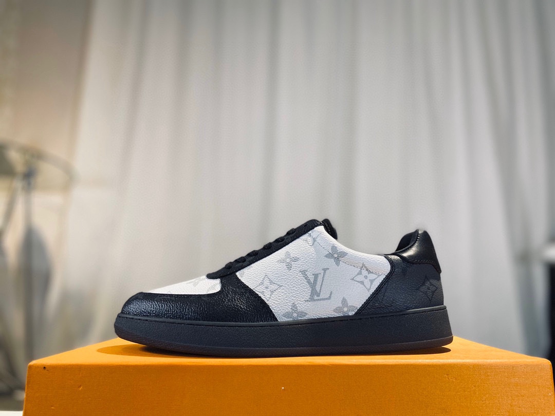 L0vis Vvtt0n Rivoli Sneaker Black And White For Men LV
