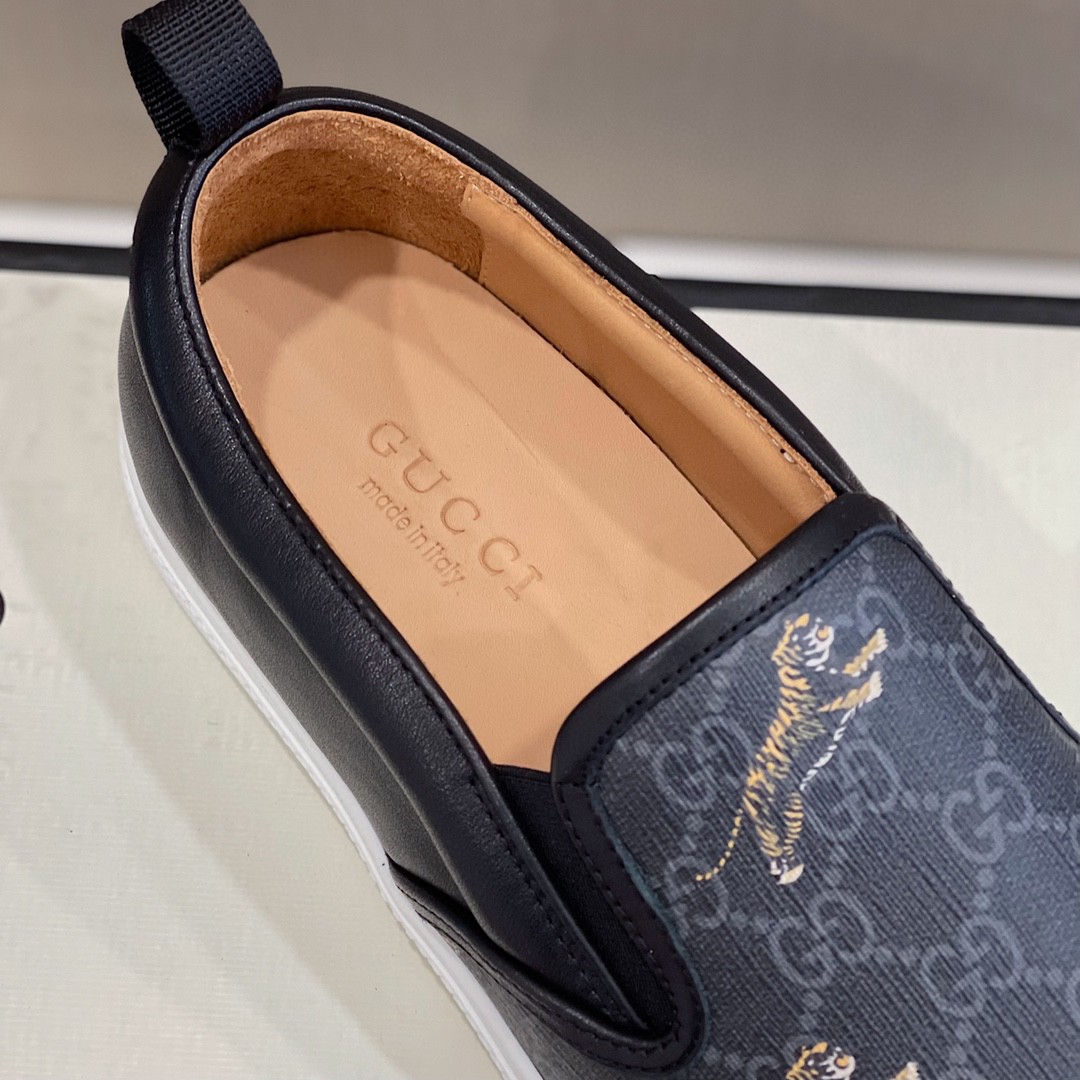 Gvc*1 Men’s Ace GG Svp*me Slip-On With Tigers Printed Black For Men 407362 G0K10 1101