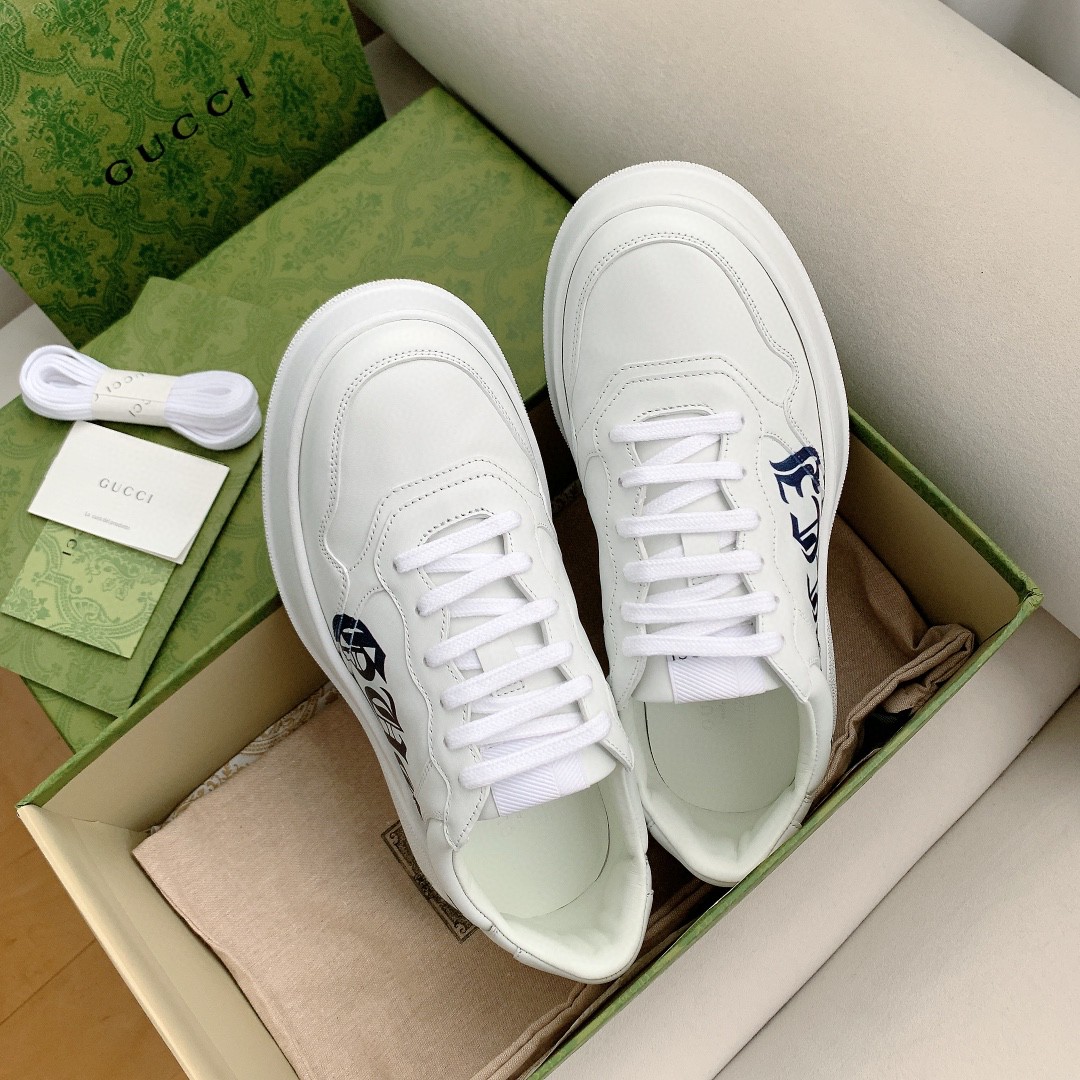 Gvc*1 Women’s Sneaker White With Gvc*1 Print For Women 670408 1XL10