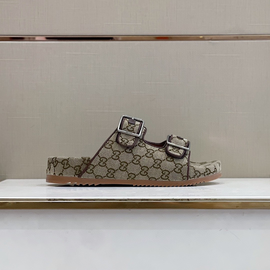 Gvc*1 Men’s Slide Sandal With Straps Beige And Ebony For Men 658020 2HK60 9791