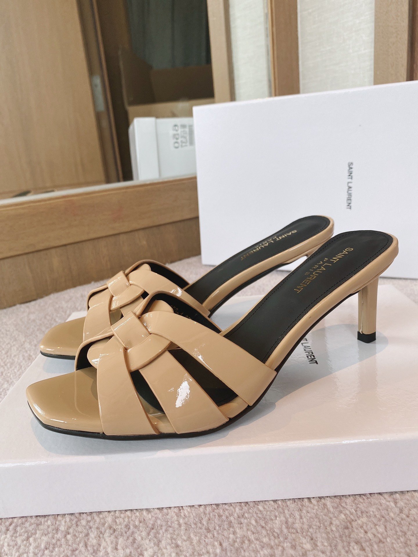 Sa1nt Lau*nt Women’s Tribute Heeled Mules Beige For Women Y51