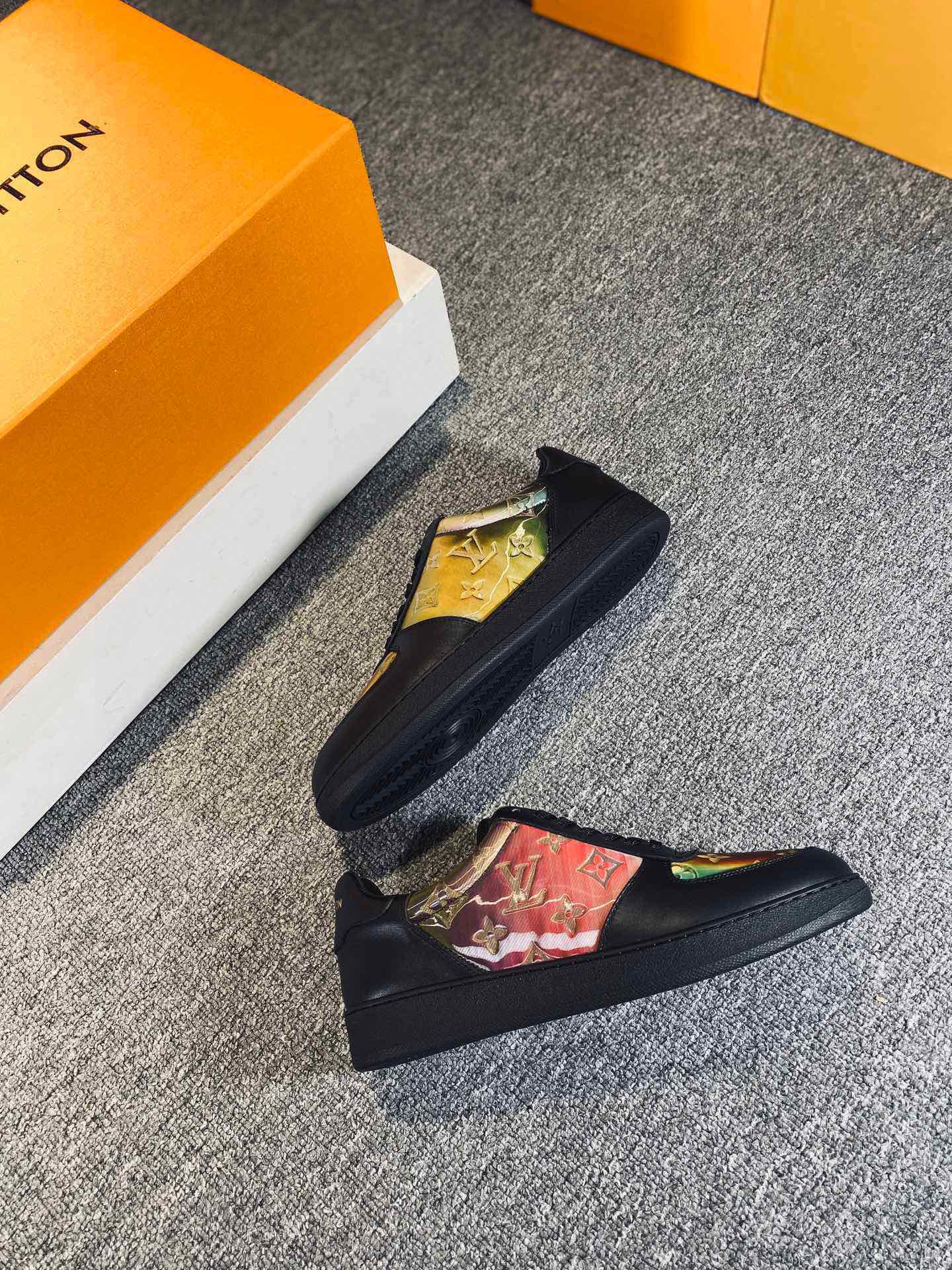 L0vis Vvtt0n Rivoli Sneaker Multicolor For Men LV