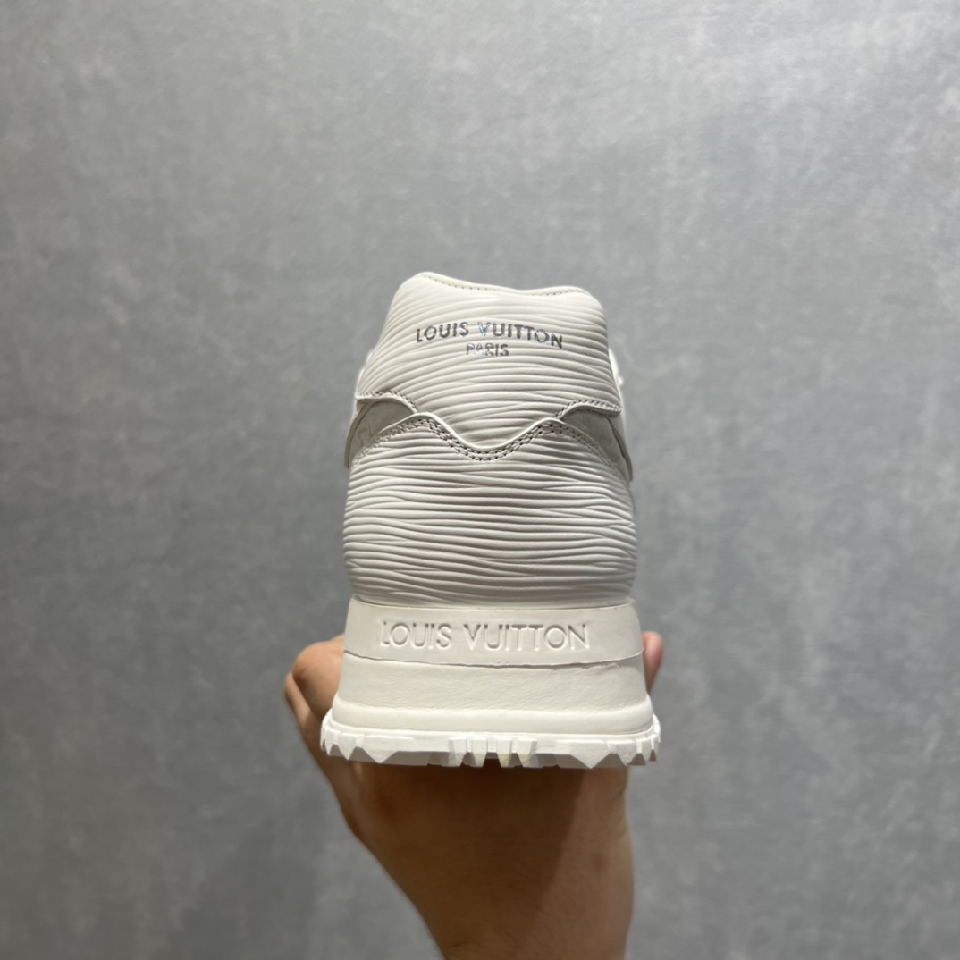 L0vis Vvtt0n Run Away Sneaker White For Men LV 1A9ZK8